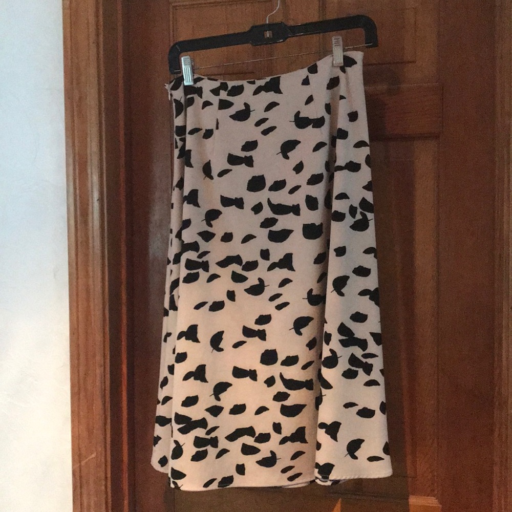 High waisted skirt